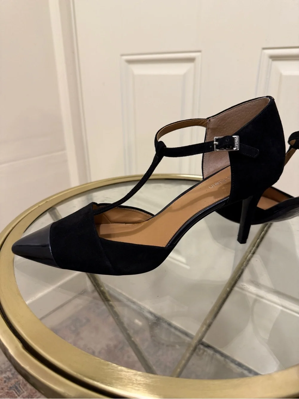 Calvin Klein Black Pointed T-Strap Heel Pumps - Women